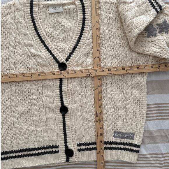 Taylor Swift NIB | Authentic THE CARDIGAN Folklore Cream Cable Knit Sweater | M - Picture 2 of 13